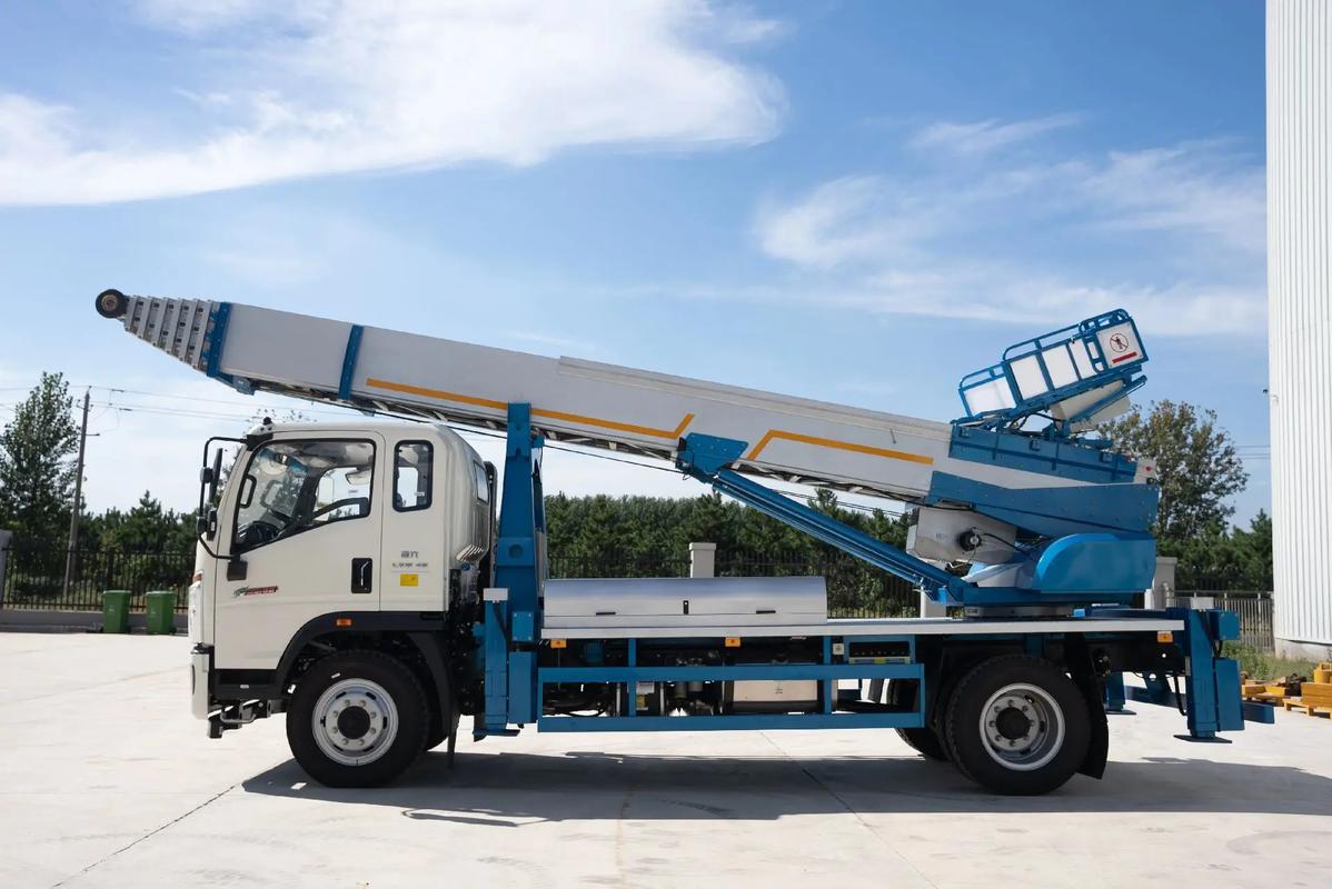 永发镇云梯上料车租赁费用