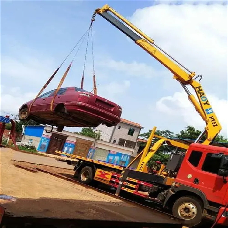 永发镇吊车吊汽车的正确方法